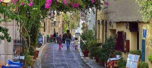 پلاکا محله زیبا در قبل شهر آتن یونان